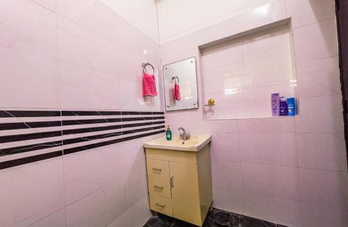 Bullawala Villa | Nature Nest - 3BR Peaceful Dehradun by Homeyhuts