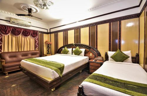 Yeshwanthpur Hotel | Navanidhi Comforts