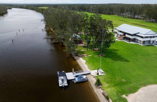 Tuncurry House | Neat Acres Farmhouse - Ultimate luxury riverside escape