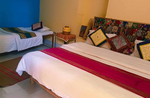 Amar Sagar Pol House | Neem Guest House By GRB
