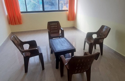 Nagoa Apartment | Nemmin Apt Uno - Budget Stay - Insta @little.yellow.house1943