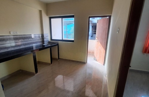 Nagoa Apartment | Nemmin Apt Uno - Budget Stay - Insta @little.yellow.house1943