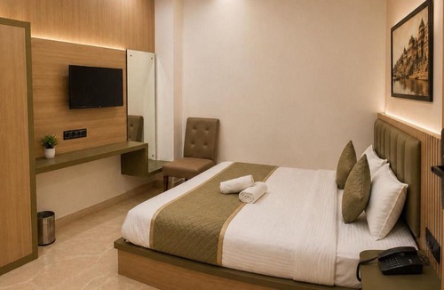 Varanasi Hotel | New Skyrooms