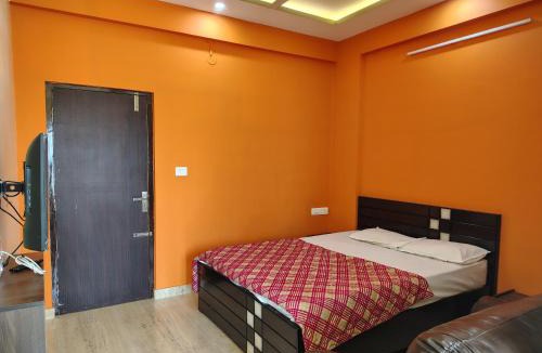 Chikkaballapur Hotel | New Surya Deluxe Boarding & Lodging