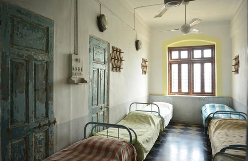 Kalbadevi Hotel | New Vasantashram