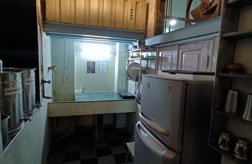 Kalbadevi Hotel | New Vasantashram