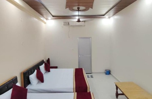 Faizabad House | Nidhivan Palace