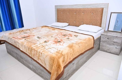 Aonla Hotel | NIRMALA GARDEN