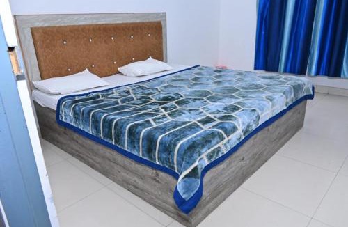 Aonla Hotel | Nirmala Garden