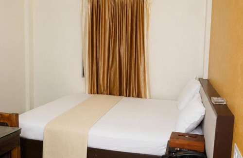 Kochi Hotel | Nova North Inn