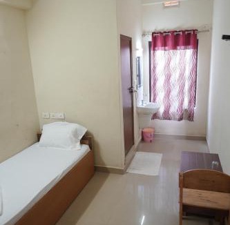 Payyanur Hotel | Nova Saara Palace