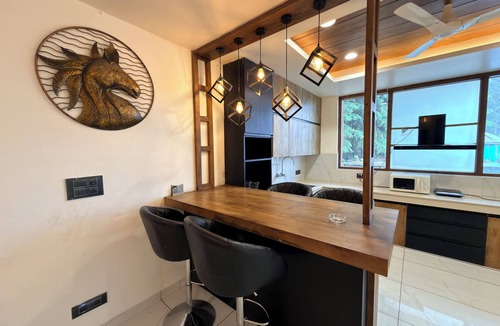 Manali Apartment | Oak & Amber Retreat