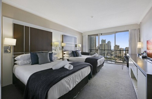 Surfers Paradise Apartment | Ocean View 2-Bed Studio In the Heart of Surfers