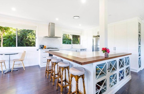 Meroo Meadow House | Olive Grove - Pet Friendly with Fireplace