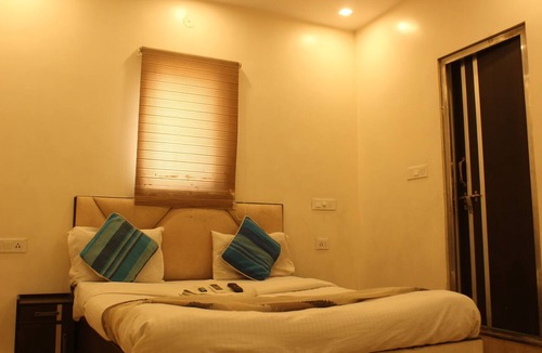 Indira Nagar Hotel | Olive Inn Hotel