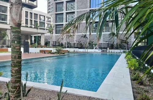 Lidcombe Apartment | Olympic Park 1BR: Pool, Gym and Free Secure Parking