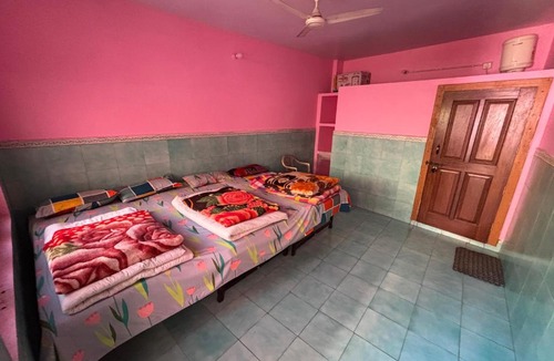 Uttarkashi Hotel | Omji Ashram - Tapovan Kuti