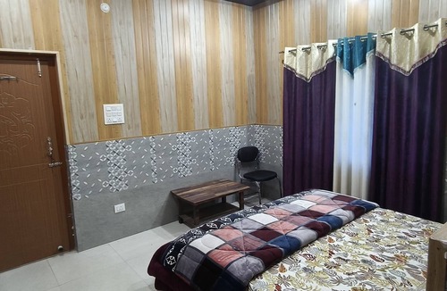 Kharsali Hotel | Omji - Kalindi Seva Sadan