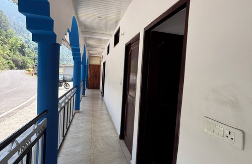 Uttarkashi Hotel | Omji Niwas - Shiv Ganga