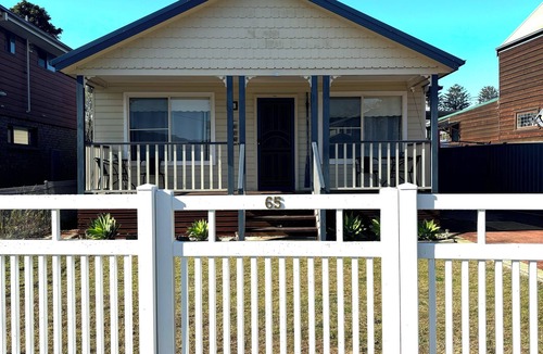 Patonga House | Open Plan Coastal Beauty in Patonga Beach - pet friendly