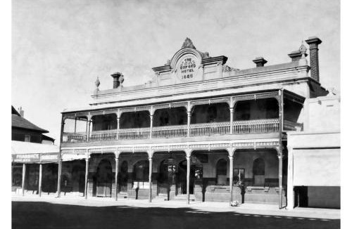 Inverell Hotel | Oxford on Otho