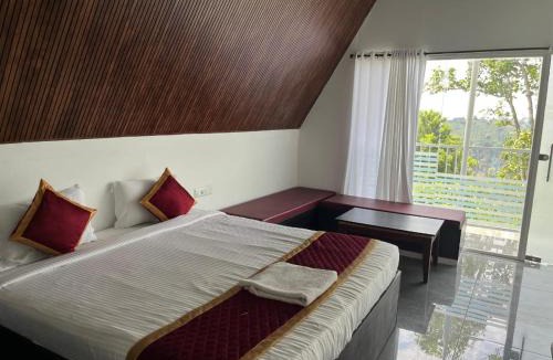 Todupulai Hotel | Oxygen Rain Forest Resort