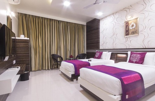 Vasai Hotel | OYO 1052 Hotel Rudra Shelter International