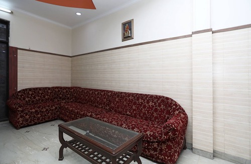 Ghaziabad Hotel | OYO 12671 Hotel Prithvi Palace
