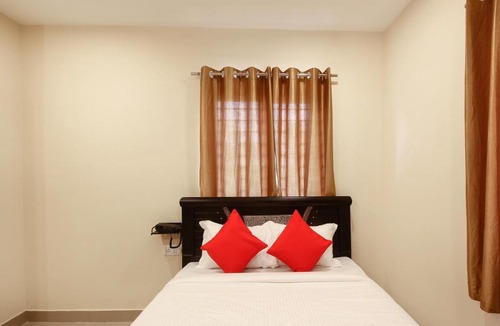 Serilingampally Hotel | OYO 14266 Flagship Serilingampally
