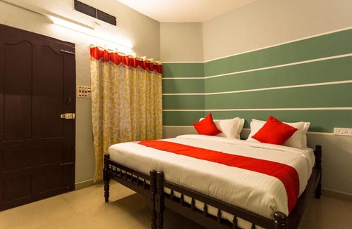 Nedumbassery Hotel | OYO 15598 Cochin Airport Hotel