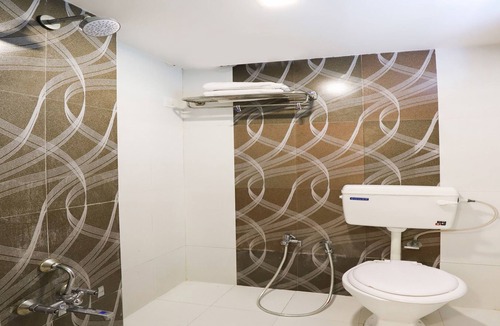 Thaltej Hotel | OYO 3649 Hotel Sree Balaji Residency