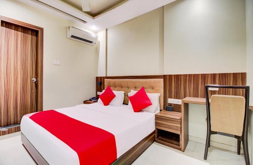 Sakinaka Hotel | OYO 65661 Hotel Emerald Inn