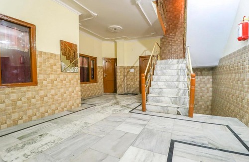 Sector 45 Hotel | OYO 67811 Hotel Aman Palace Burail