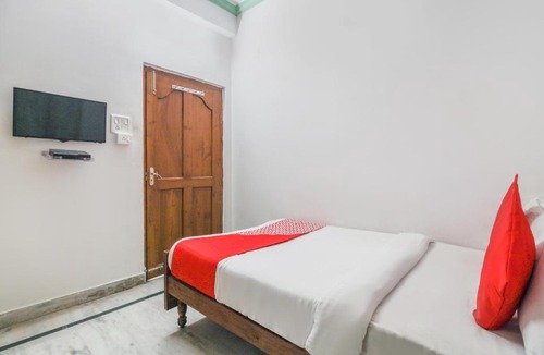 Banjara Hills Hotel | OYO 71611 Krupa Service Apartments
