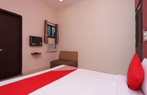 Raipur Hotel | OYO 7859 Hotel Gurukripa