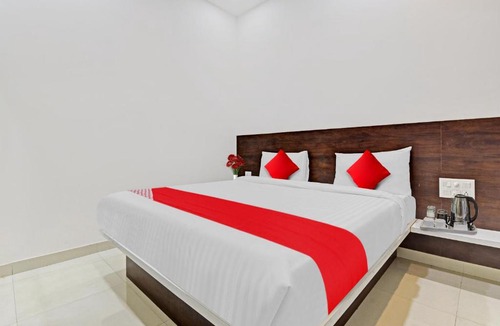 Udaipur Hotel | OYO Flagship HOTEL ANGAN