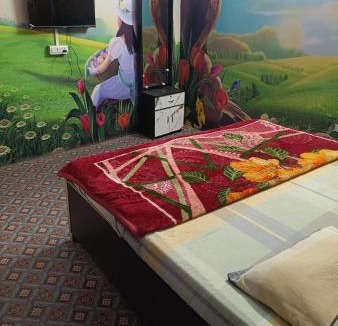 Marhi Hotel | Oyo Royal Hotel & Janmasha