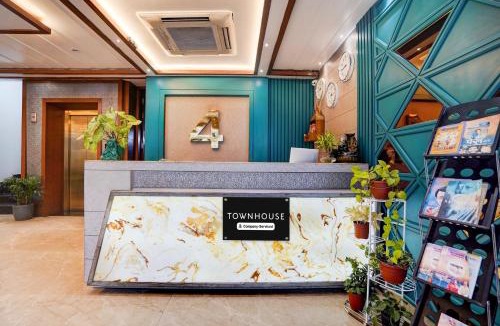 Civil Lines Hotel | OYO Townhouse Prayagraj Central Bus Terminal Formerly Hotel Four View