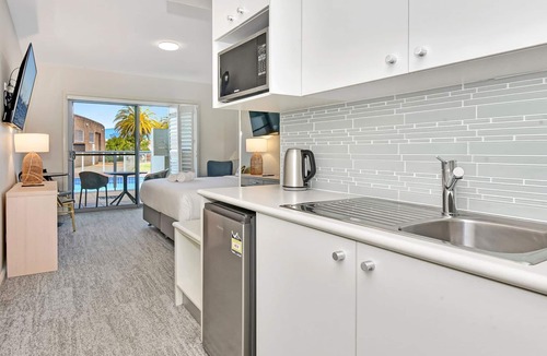 Salamander Bay Apartment | Pacific Blue Unit 175 Dual Swim Up B
