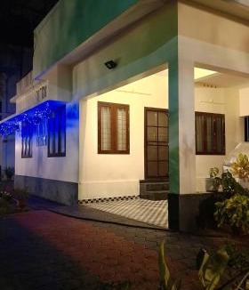 Kumbalam Apartment | PADUA HOMESTAY 2Bhk furnished 1AC,1 Non AC near Manorama