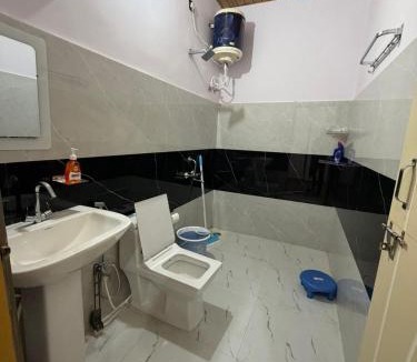 Chakrata Hotel | Pahadi Aangan Chakrata