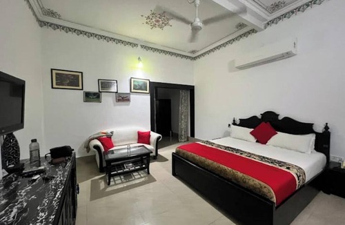 Bharatpur Hotel | Palace Villa nr. Bird Sanctuary Kiran