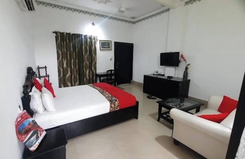 Bharatpur Hotel | Palace Villa nr. Bird Sanctuary Kiran