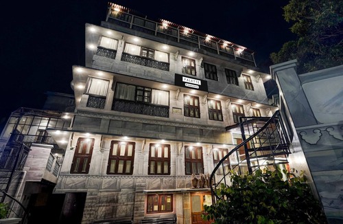 Varanasi House | Palette Heritage Scindia Ghat