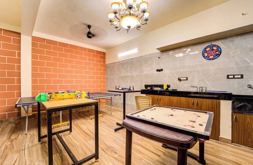 Gobichettipalayam Hotel | Palette Peace Village Garden BF Erode