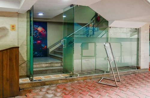 Indore House | Palette Sapphire Star