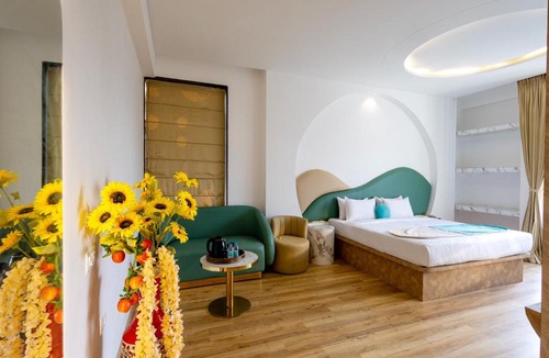 Nerul Hotel | Palette The Moon Hotel by CheckIn, Goa