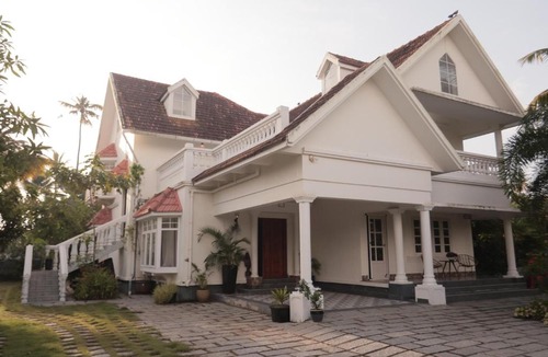 Cherthala Apartment | Palliath House by ELIVAAS