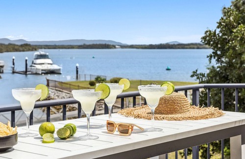 Yamba House | Pandanus - Spacious Waterfront Escape with Private Pontoon & Pool - Holiday Yamba