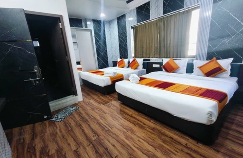 Nathdwara Hotel | Papaya Leaf inn